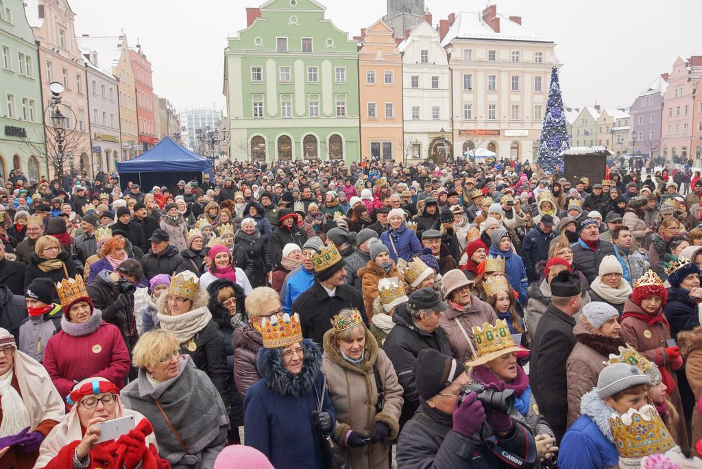 Orszak Trzech Króli przeszedł ulicami Bolesławca