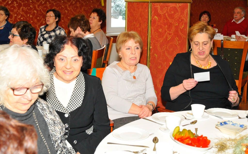 Pachnie na stole świeży chleb…