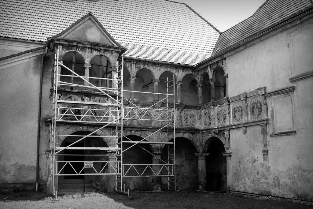 Architectural Pearls. On the Borderlands of Lusatia and Silesia