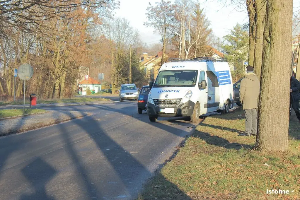 Zderzenie ciężarówki z busem