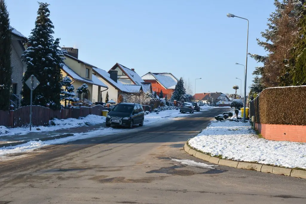 Ulice Jaśminowa i Różana na osiedlu Kwiatowym