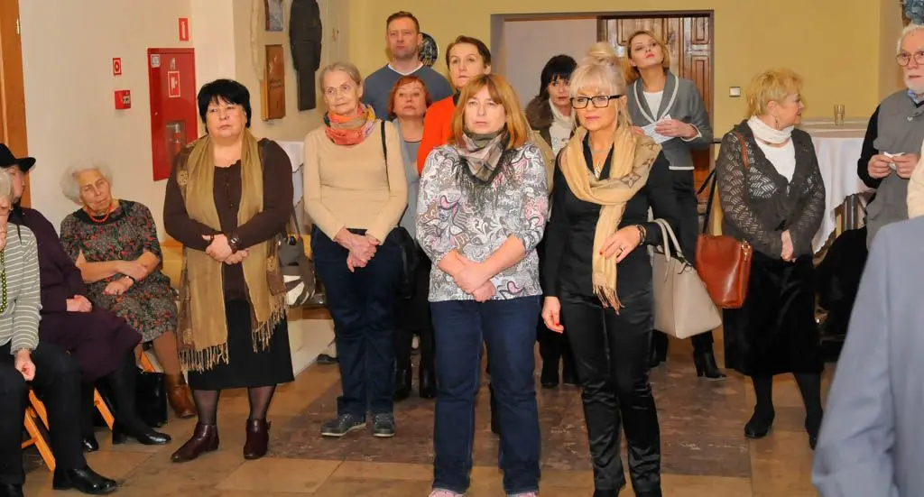 Ekspozycja dawnych pocztówek z motywami miłosnymi