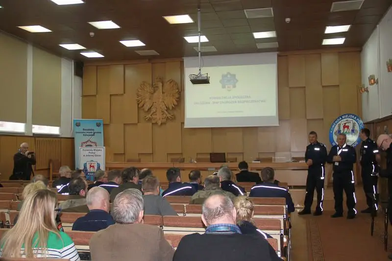 Debata na temat systemowej oceny zagrożeń w regionie