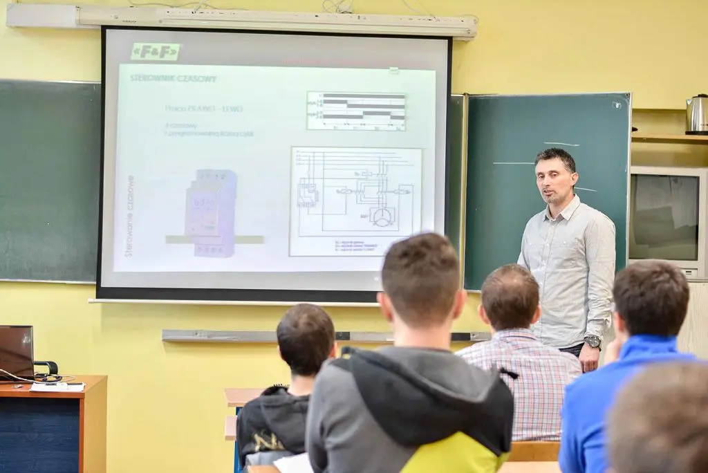 Warsztaty w Zespole Szkół Elektronicznych w Bolesławcu