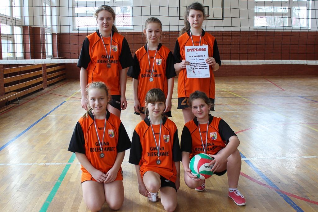 Siatkarki z Trzebienia najlepsze w gminie
