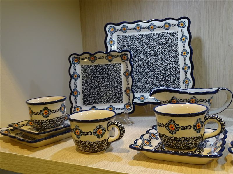 Nowe wzory ceramiki bolesławieckiej Z.C. Bolesławiec