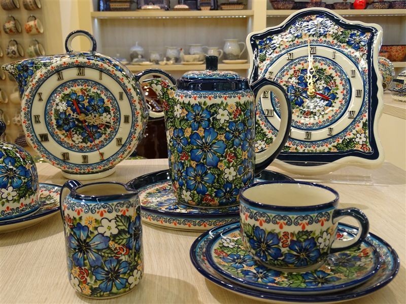 Nowe wzory ceramiki bolesławieckiej Z.C. Bolesławiec