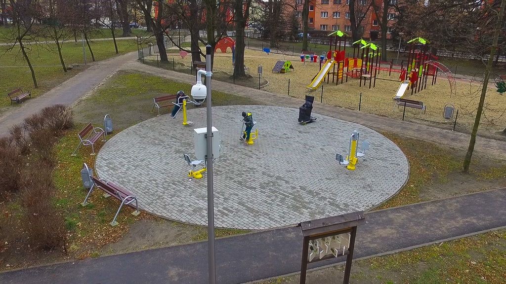 Bezpieczniej na placu zabaw. Są nowe kamery monitoringu