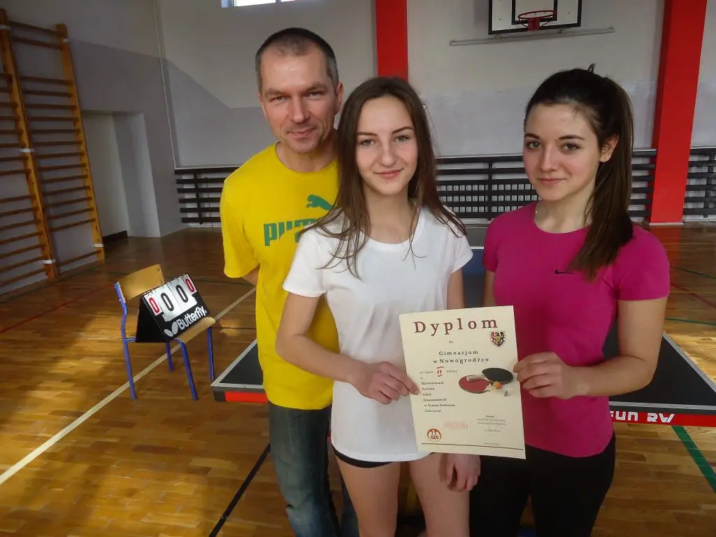 „Trójka” i Gimnazjum Pijarów najlepsze w tenisie stołowym