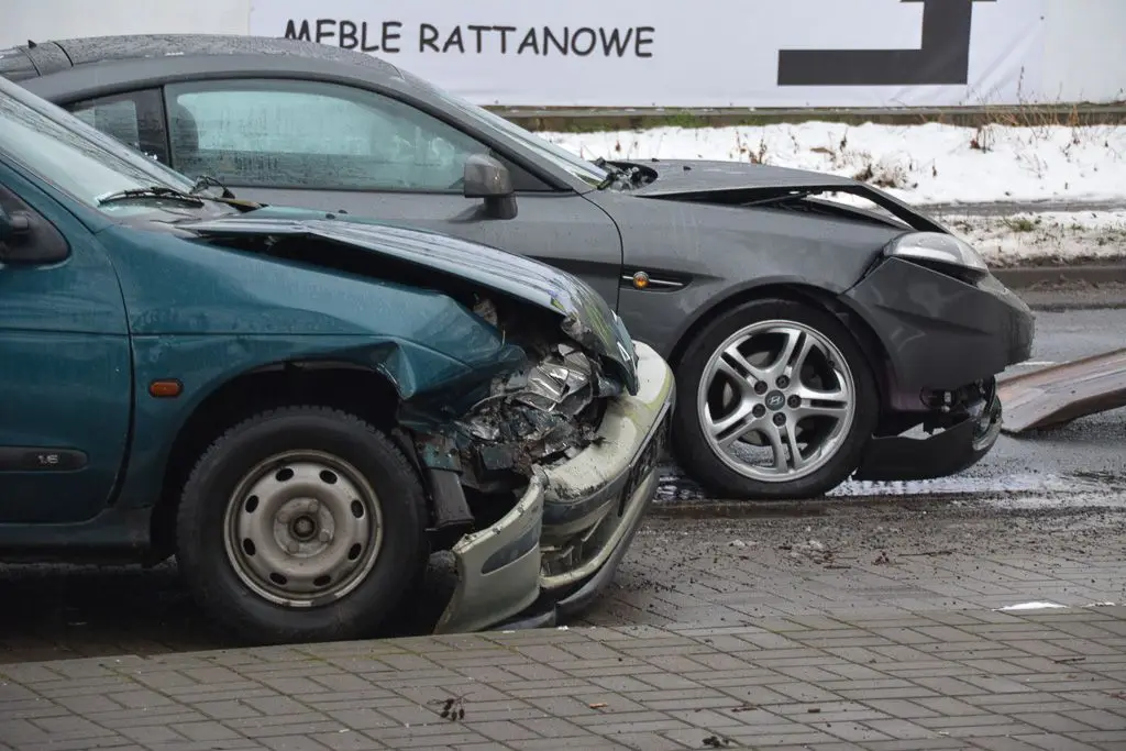 Kolizja w okolicach wiaduktu