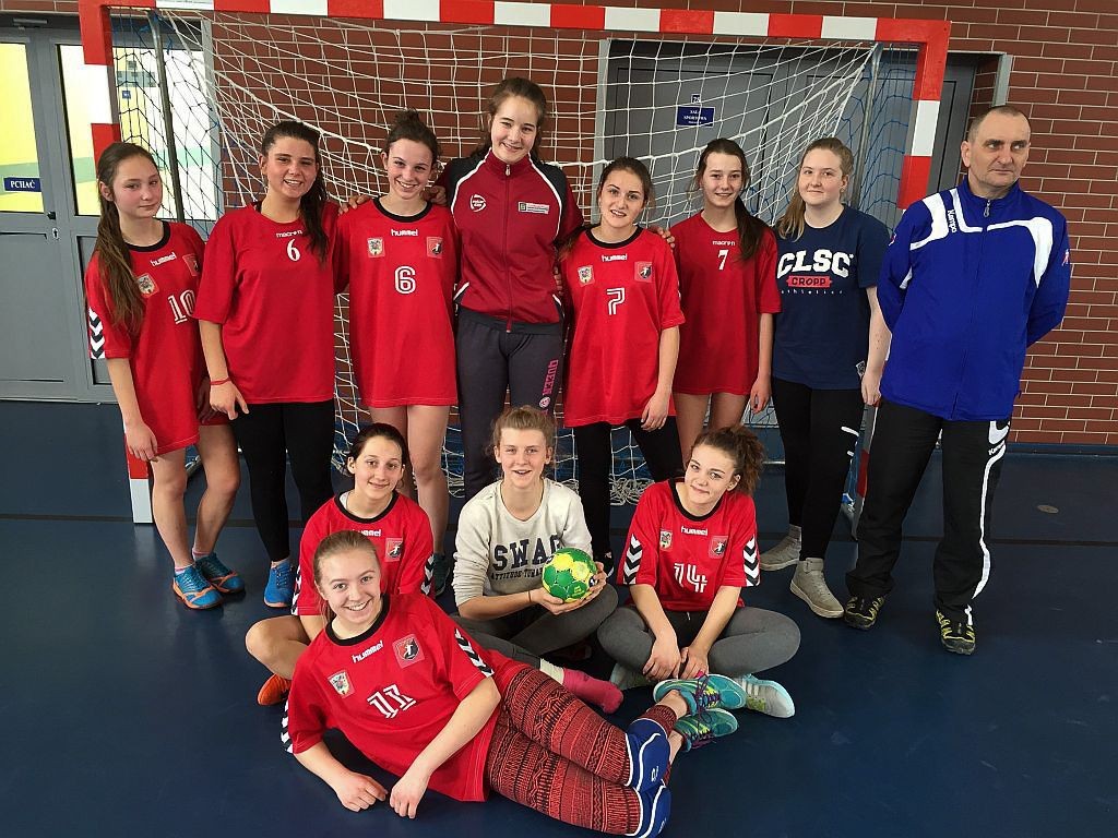 Szczypiornistki z „jedynki” w finale strefowym