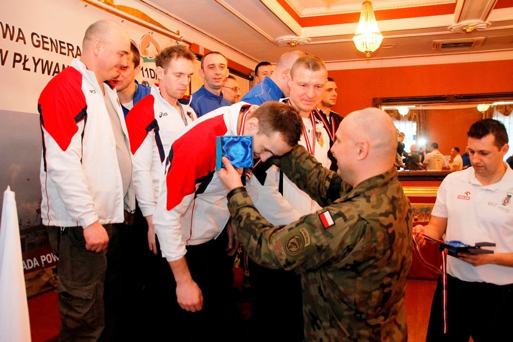 Pancerniacy – srebrni pływacy