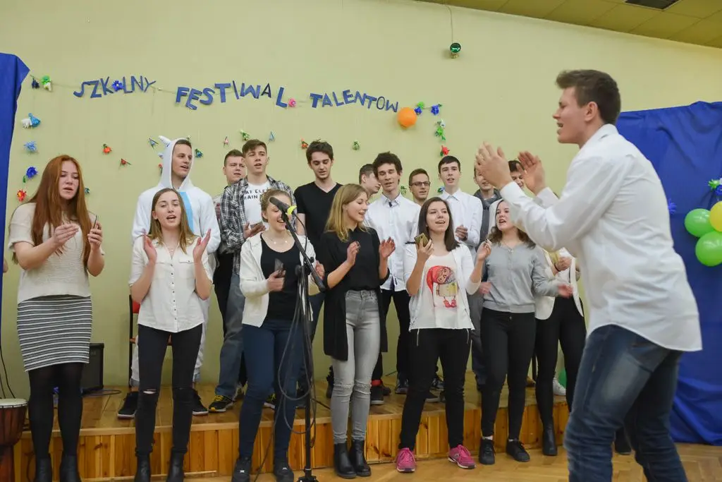 Szkolny Festiwal Talentów w II LO w Bolesławcu