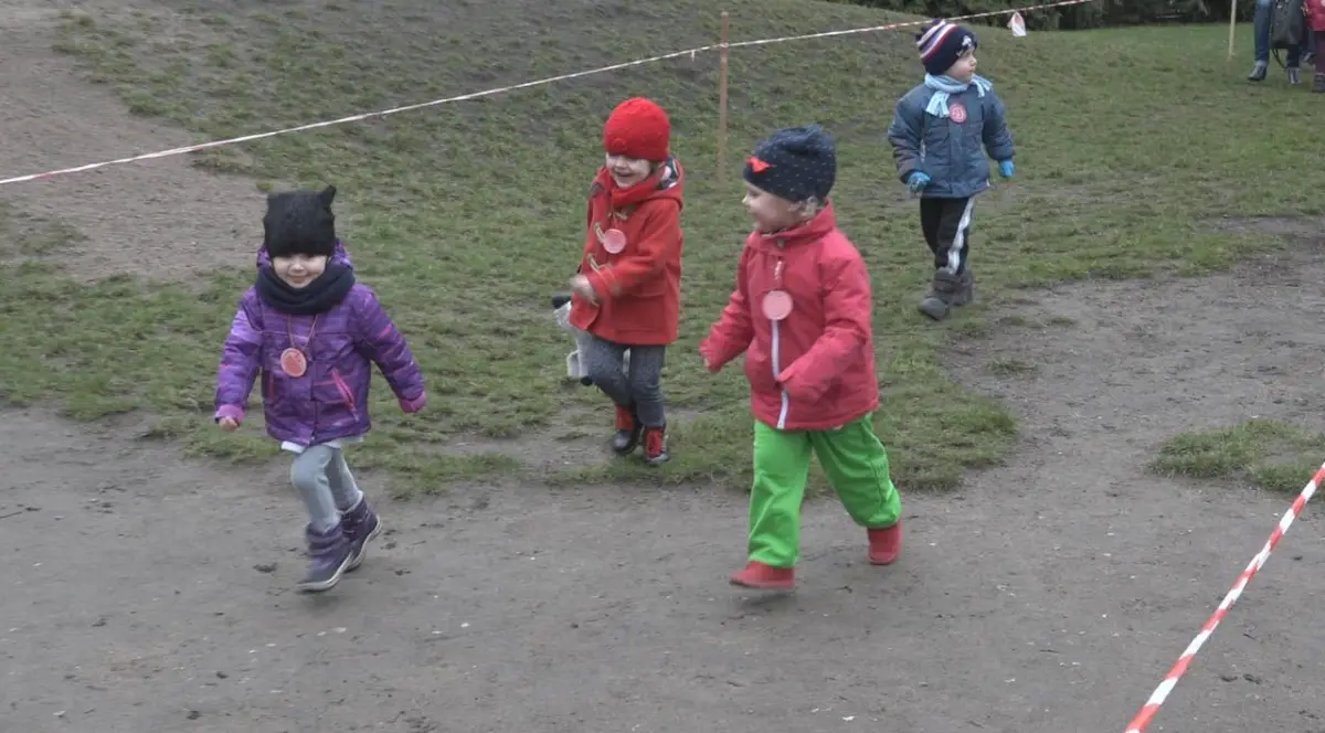 Szczytny cel Biegu Dzieci – Dzieciom