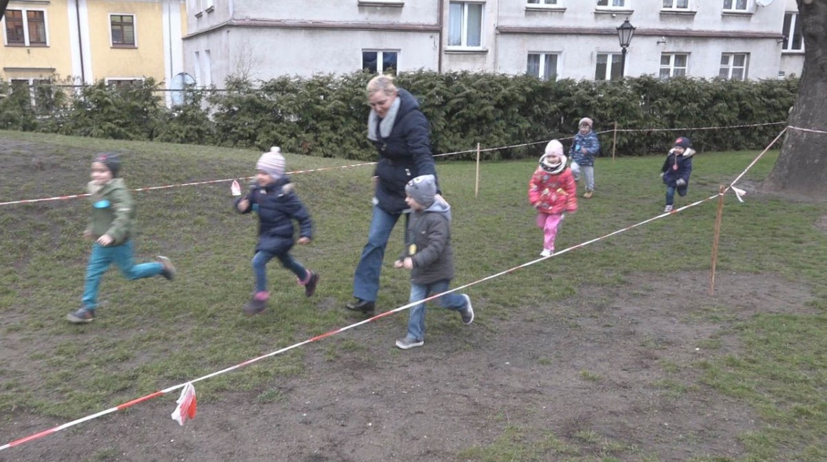 Szczytny cel Biegu Dzieci – Dzieciom