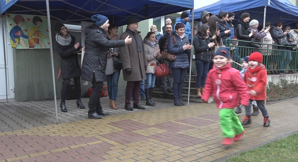 Szczytny cel Biegu Dzieci – Dzieciom