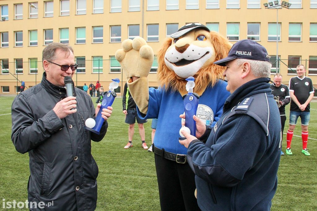 Mecz księża-policjanci