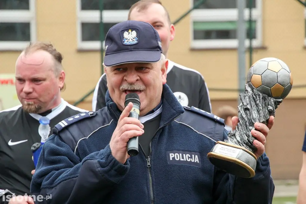 Mecz księża-policjanci