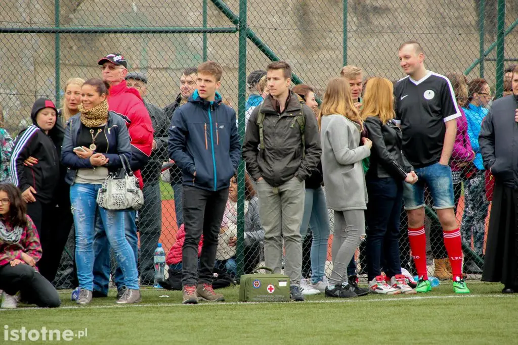 Mecz księża-policjanci