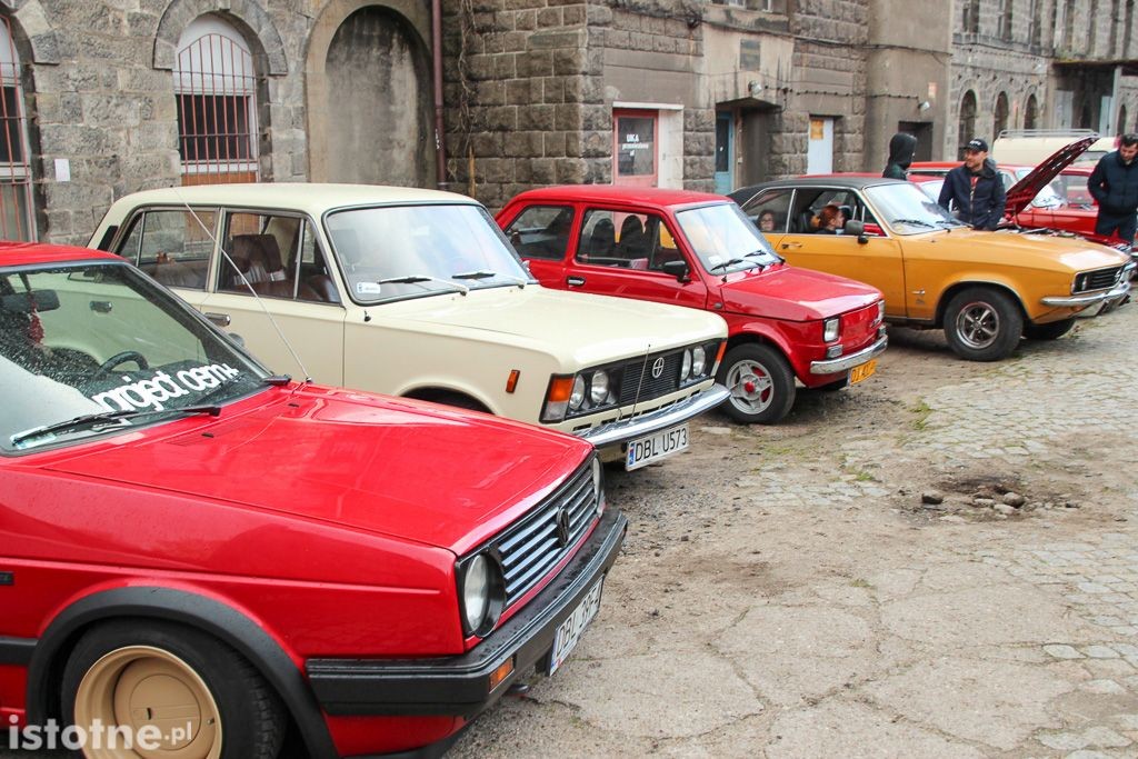 Zlot zabytkowych aut w Bolesławcu