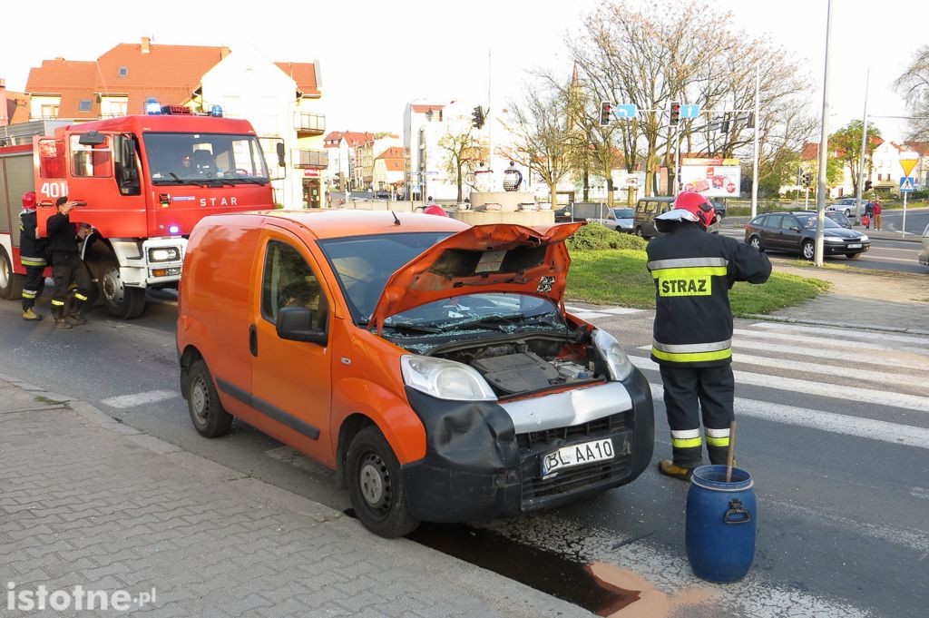 Auta po kolizji przy ul. Zgorzeleckiej