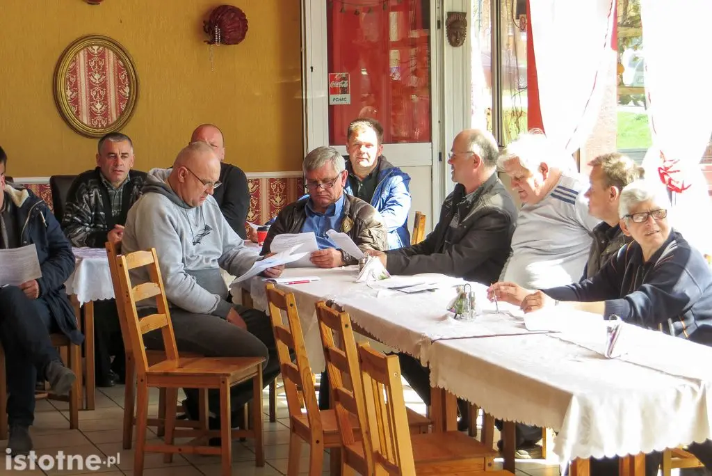 Taksówkarze na spotkaniu stowarzyszenia
