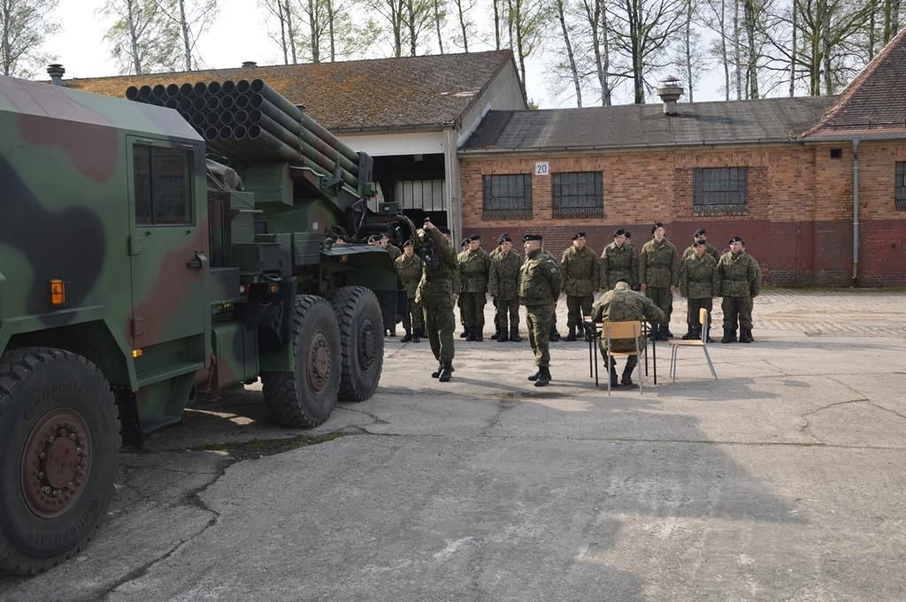 Zakończenie szkolenia elewów w 23 Pułku Artylerii