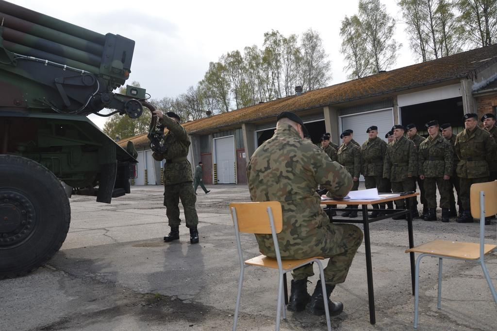 Zakończenie szkolenia elewów w 23 Pułku Artylerii