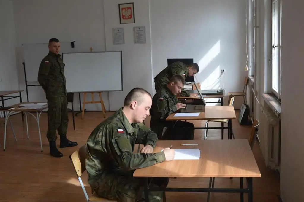 Zakończenie szkolenia elewów w 23 Pułku Artylerii