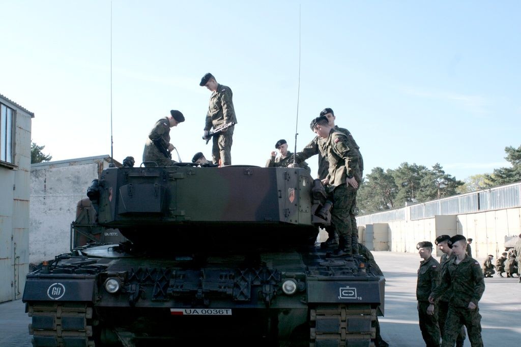 Zakończenie szkolenia elewów w 23 Pułku Artylerii