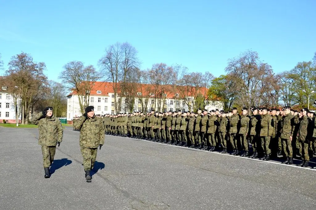 Zakończenie szkolenia elewów w 23 Pułku Artylerii