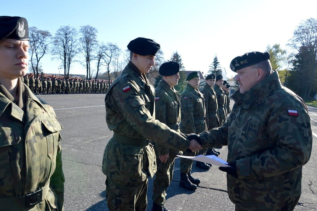 Zakończenie szkolenia elewów w 23 Pułku Artylerii