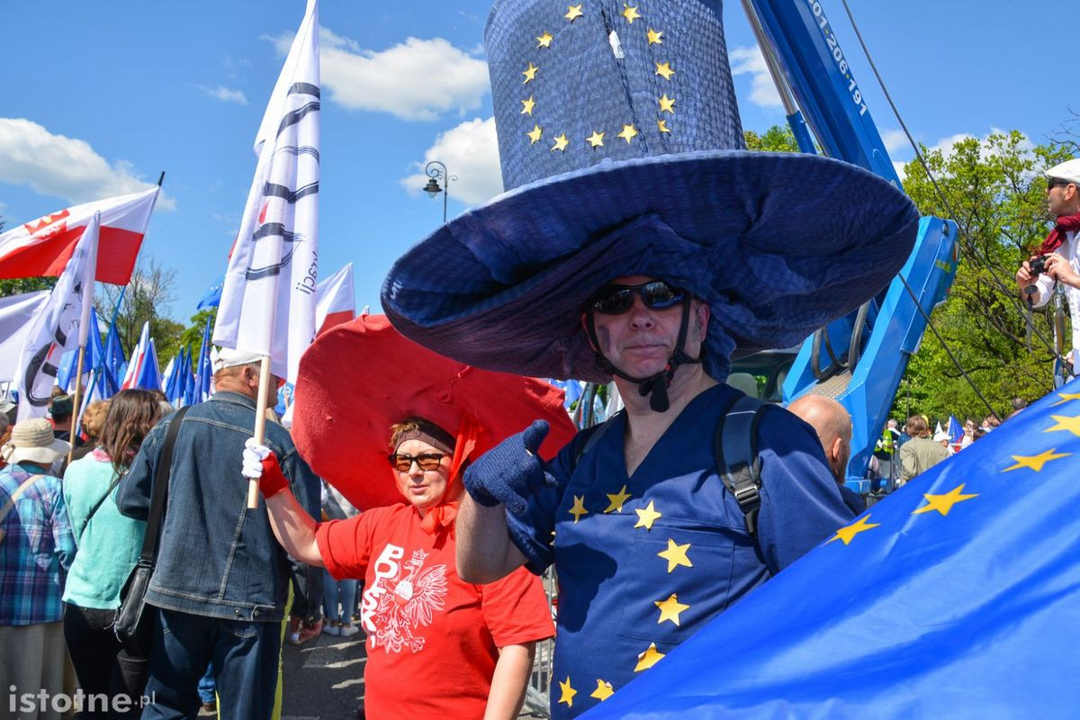 Bolesławianie na marszu 7 maja