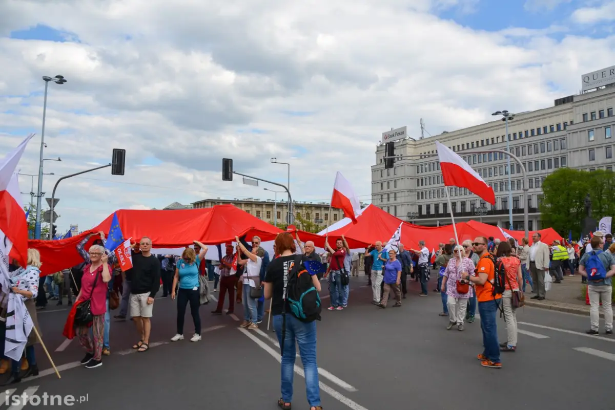 Bolesławianie na marszu 7 maja