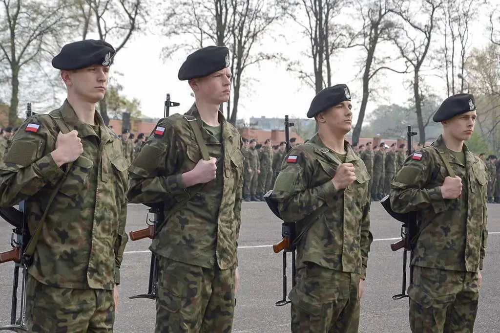 23 Śląski Pułk Artylerii: „W imieniu służby wręczam Wam broń”