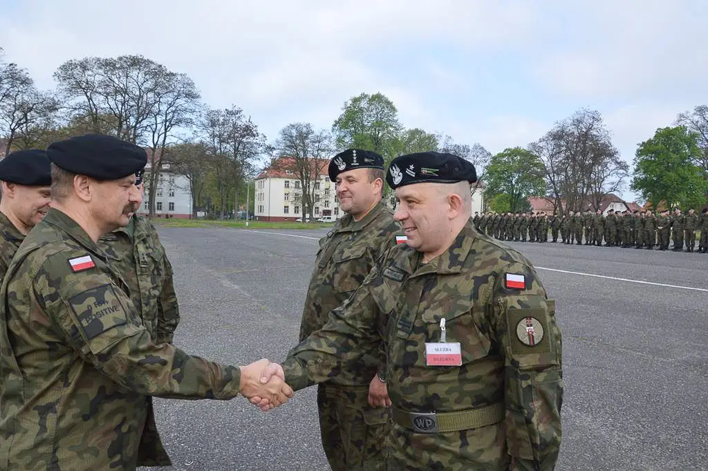 23 Śląski Pułk Artylerii: „W imieniu służby wręczam Wam broń”