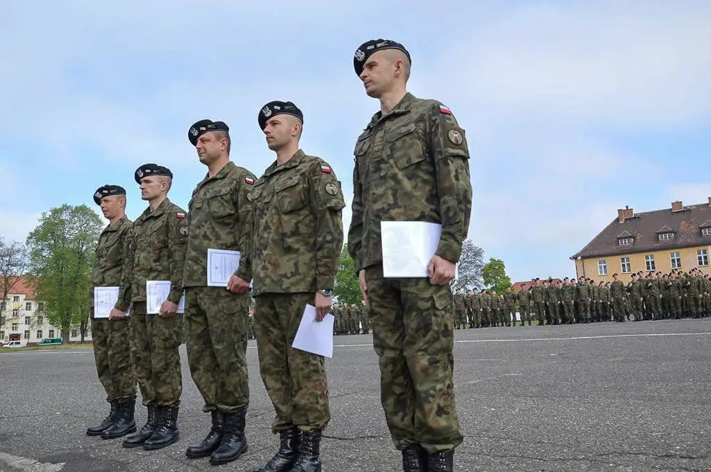 23 Śląski Pułk Artylerii: „W imieniu służby wręczam Wam broń”