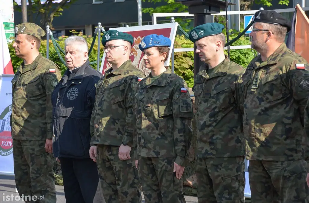 Pożegnali żołnierzy wyjeżdżających na misję do Kosowa