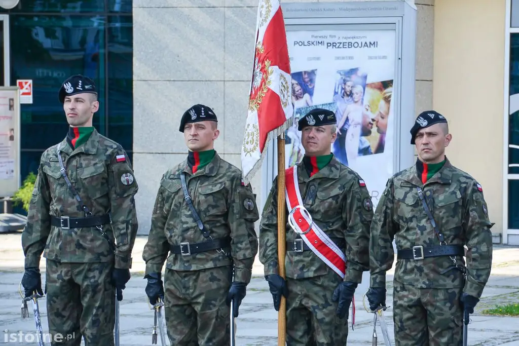 Pożegnali żołnierzy wyjeżdżających na misję do Kosowa