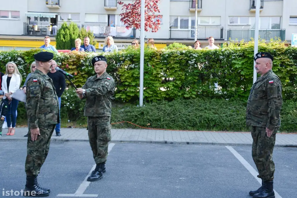 Pożegnali żołnierzy wyjeżdżających na misję do Kosowa