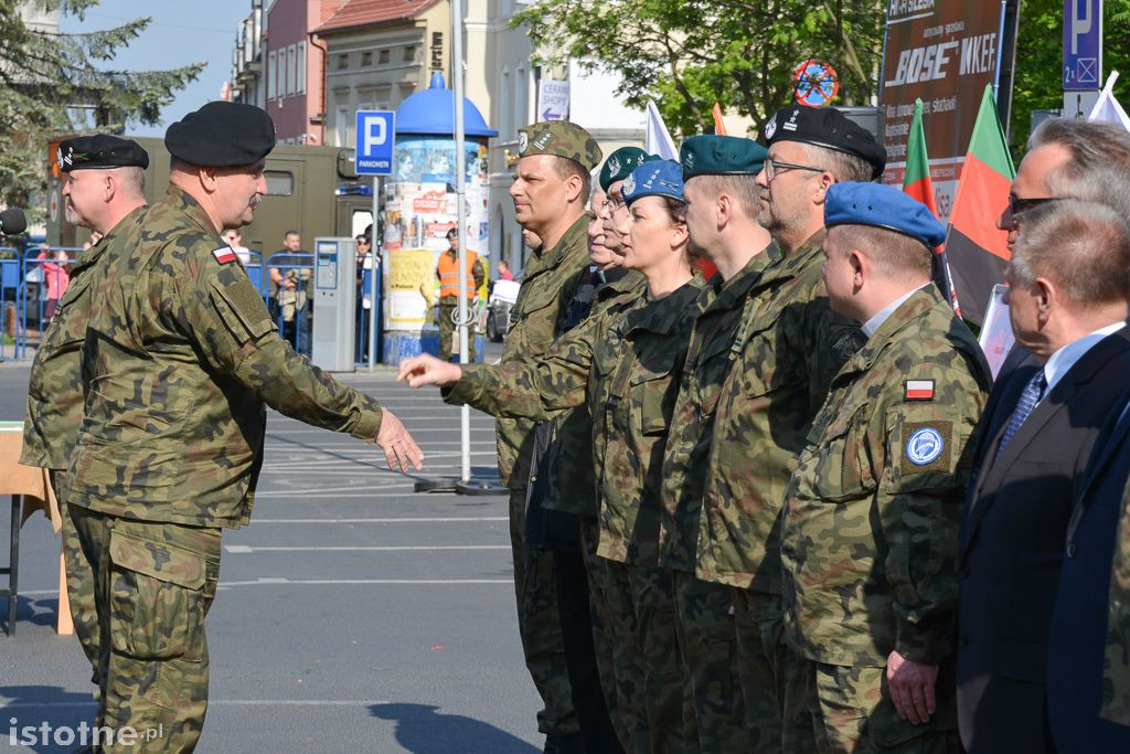 Pożegnali żołnierzy wyjeżdżających na misję do Kosowa
