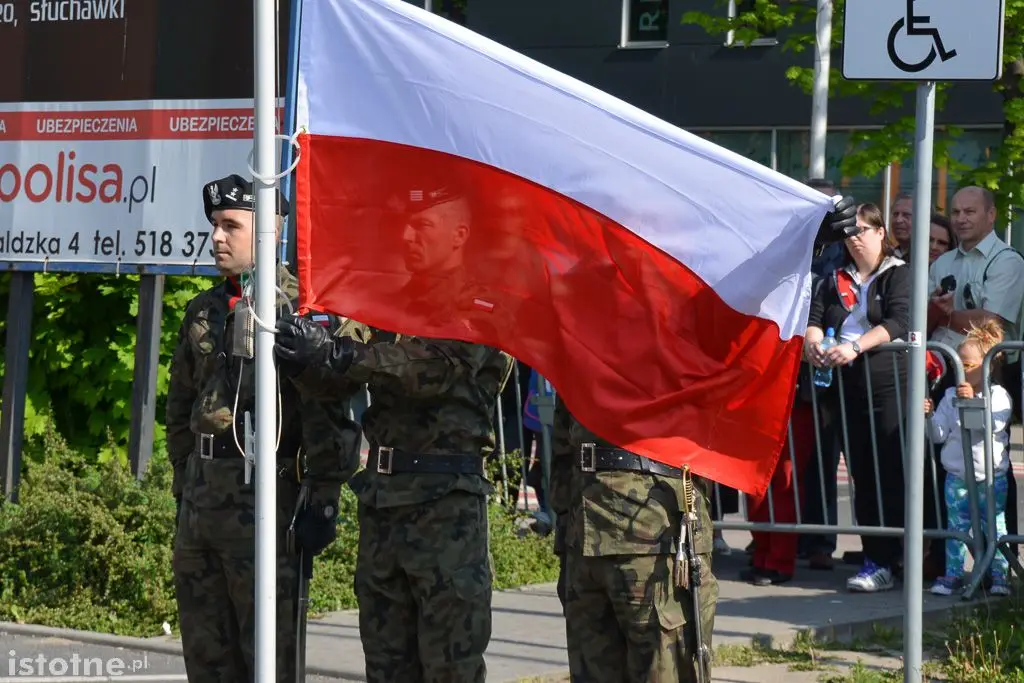 Pożegnali żołnierzy wyjeżdżających na misję do Kosowa
