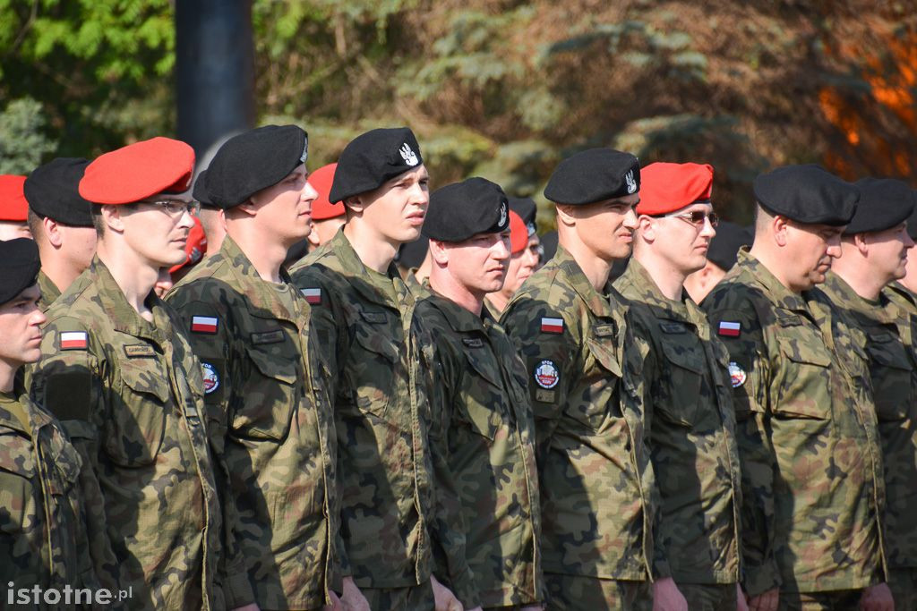 Pożegnali żołnierzy wyjeżdżających na misję do Kosowa