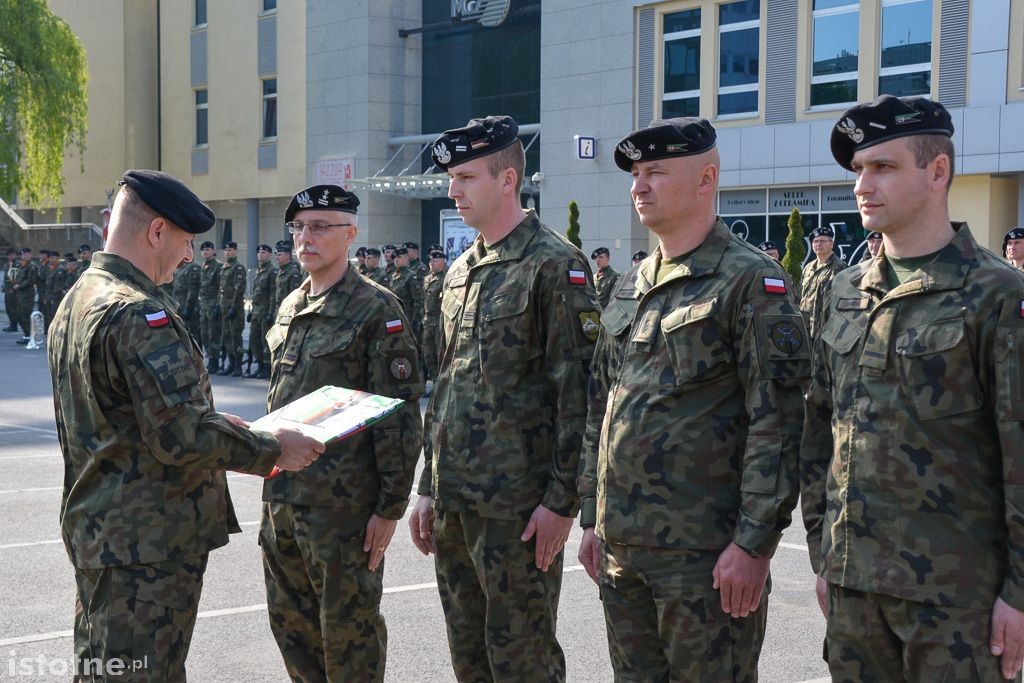 Pożegnali żołnierzy wyjeżdżających na misję do Kosowa