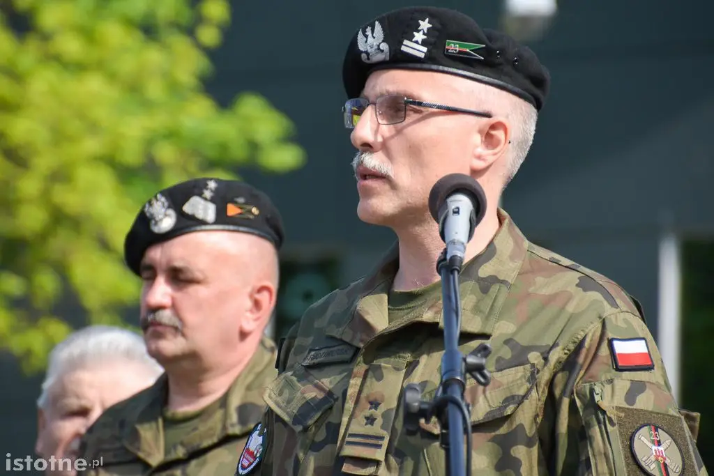 Pożegnali żołnierzy wyjeżdżających na misję do Kosowa