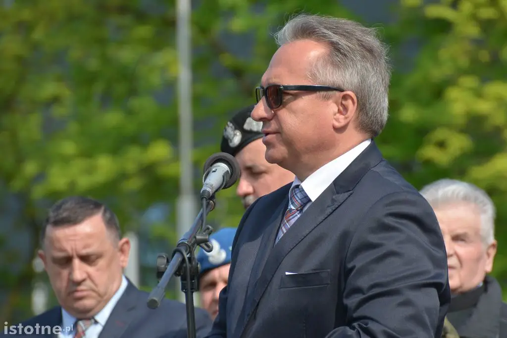 Pożegnali żołnierzy wyjeżdżających na misję do Kosowa