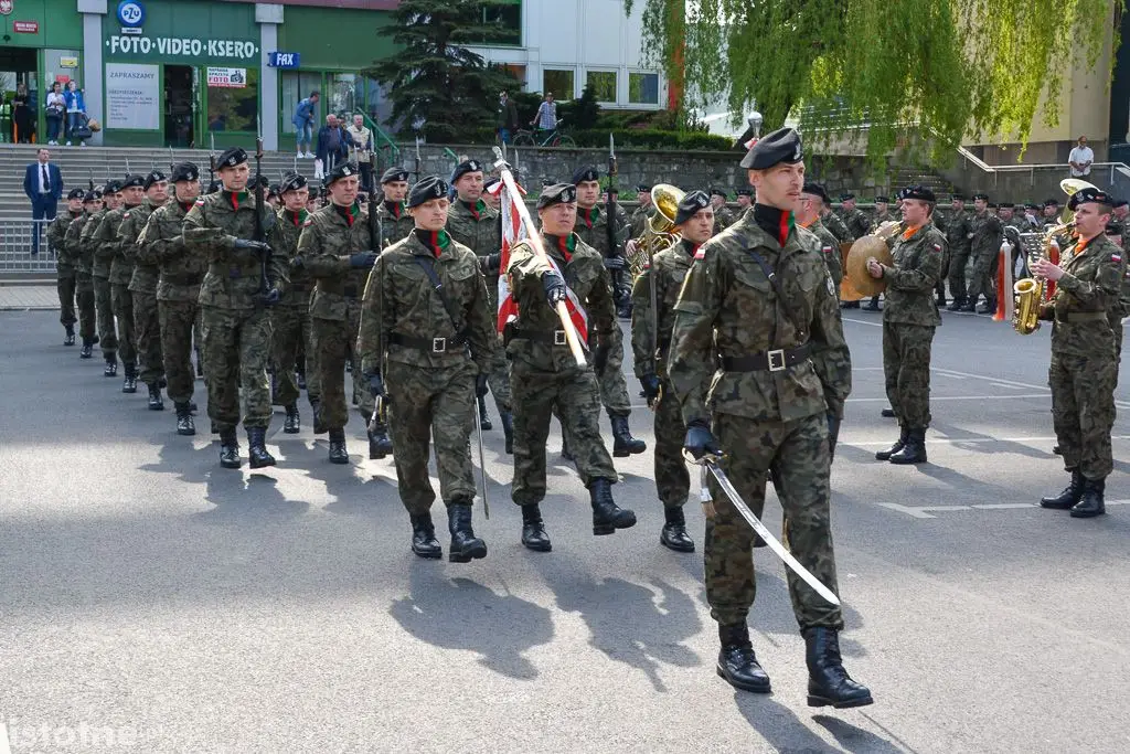 Pożegnali żołnierzy wyjeżdżających na misję do Kosowa