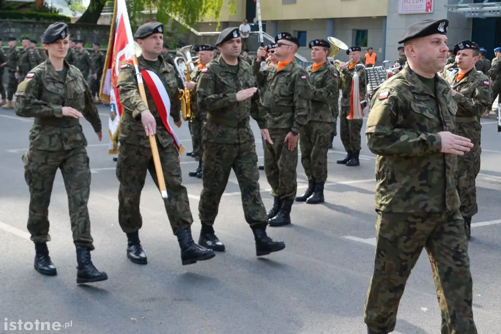 Pożegnali żołnierzy wyjeżdżających na misję do Kosowa