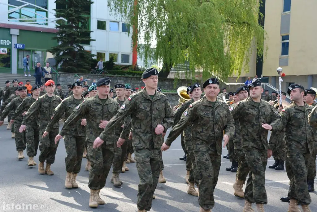Pożegnali żołnierzy wyjeżdżających na misję do Kosowa