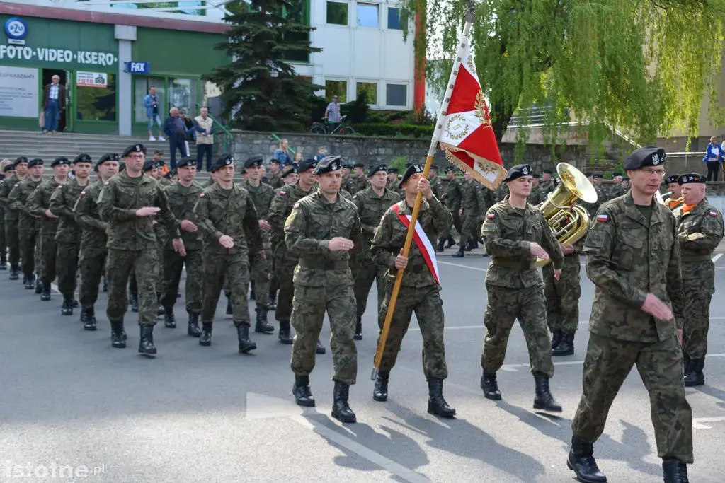 Pożegnali żołnierzy wyjeżdżających na misję do Kosowa